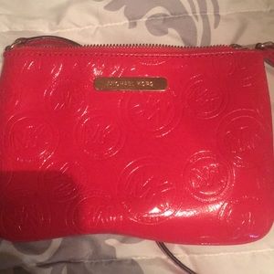 Auth. Michael Kors Crossbody red excellent cond.